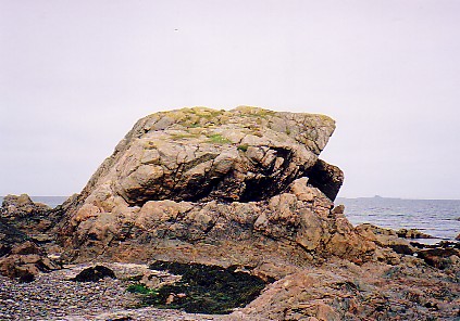 The archiac rock strata on Iona
